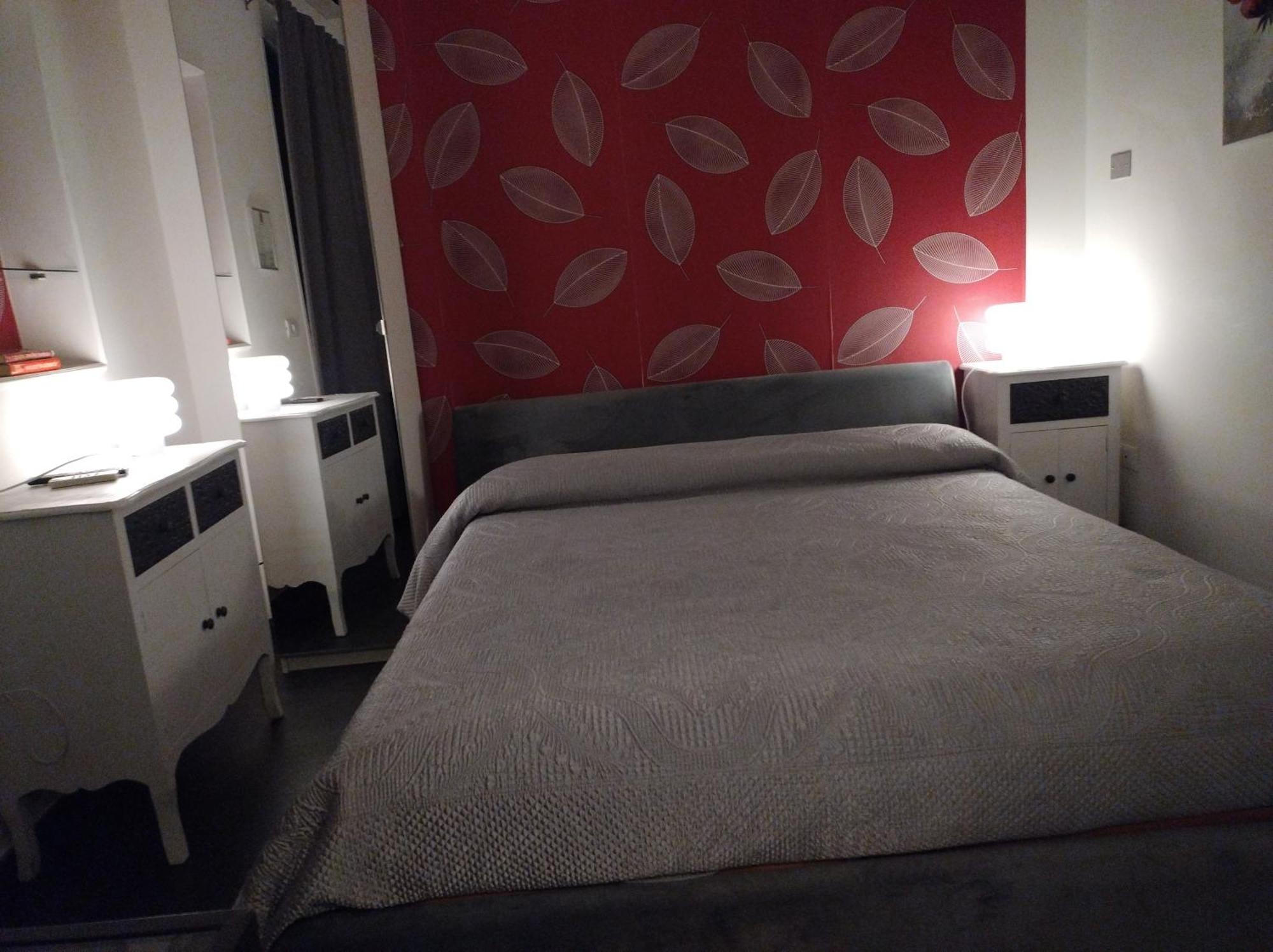 Mini Incity-close Train Station And Port- Bed & Breakfast 2*