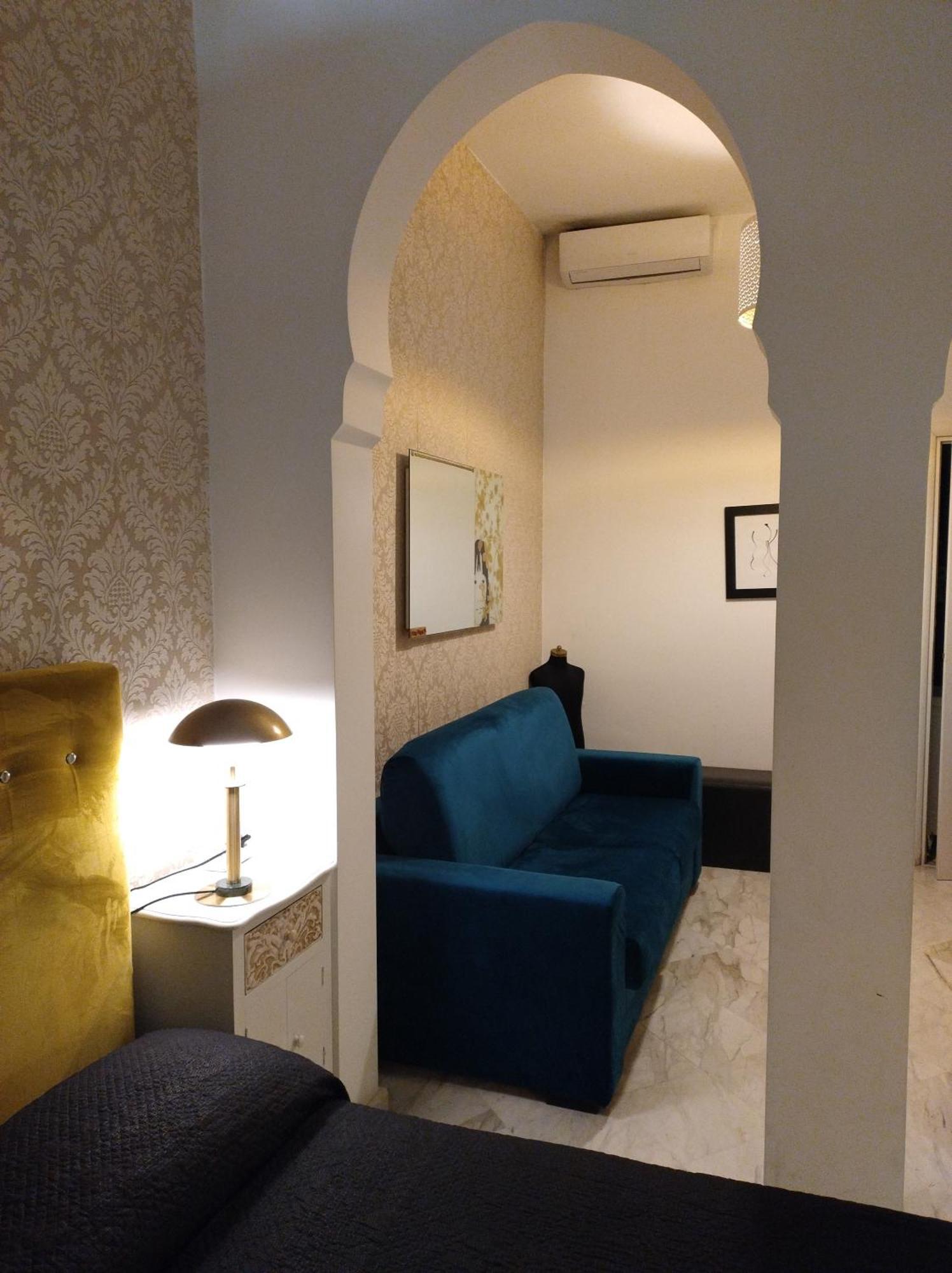 Mini Incity-close Train Station And Port- Bed & Breakfast 2*
