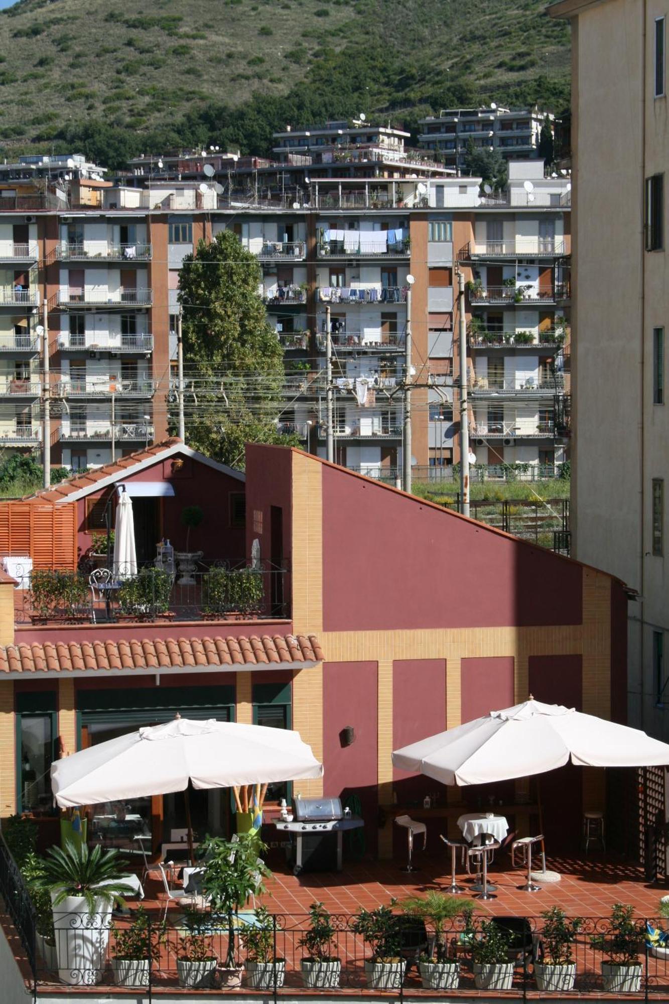 Bed & Breakfast Mini Incity-close Train Station And Port- Salerno
